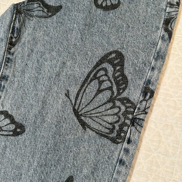 Pacsun Women’s Highwaisted Butterfly printed Jeans - Picture 4 of 5
